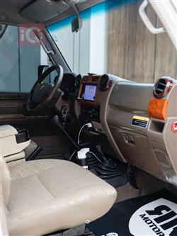 تويوتا لاند كروزر 70